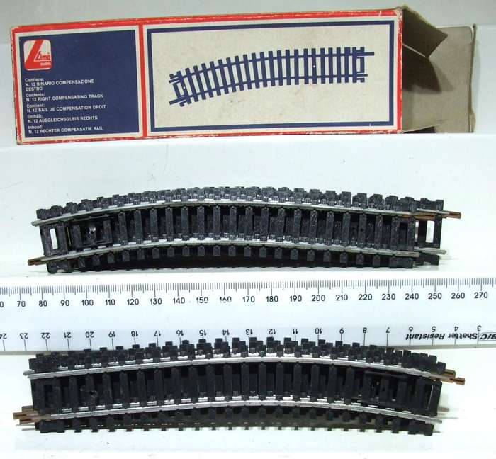 LIMA HO: 8x LH + 4x RH Compensation Steel Track(403036/35) in Good Used Boxed condition.(Italy))