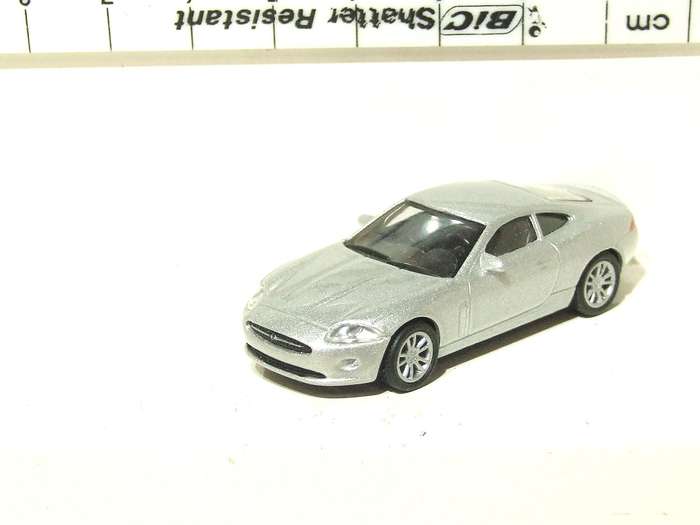 MALIBU HO: Highly Detailed Jaguar in Like New Un-Boxed Condition.