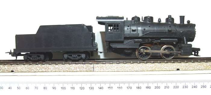 LIMA HO:  Unmarked Locomotive with Water Tender in Fair, Un-boxed and Used Condition(Italy)