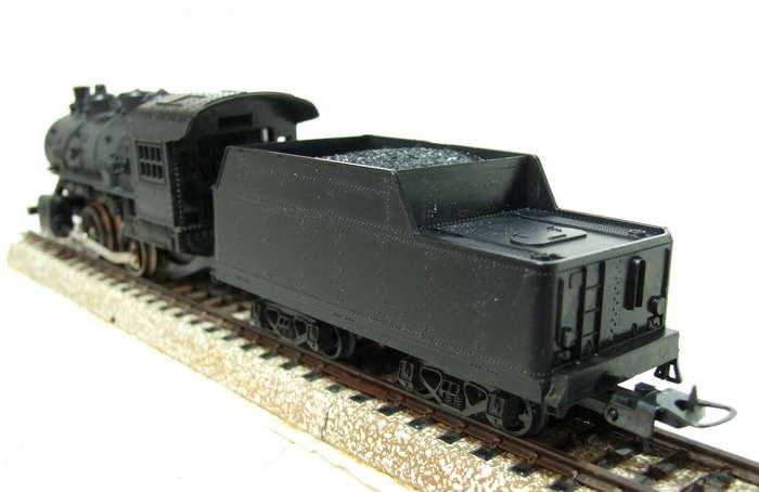 LIMA HO:  Unmarked Locomotive with Water Tender in Fair, Un-boxed and Used Condition(Italy)