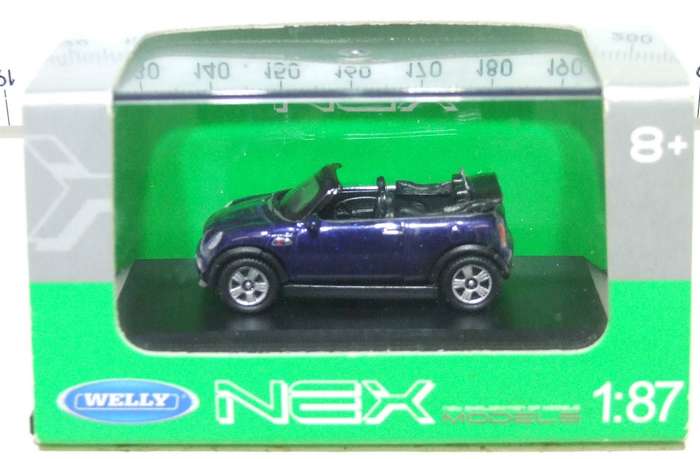 WELLY HO: Highly Detailed Mini Cooper Cabrio  in Like New Boxed Condition.