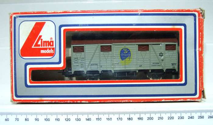 LIMA HO: SNCF Closed Wagon in Good Boxed, Unused condition (Italy)