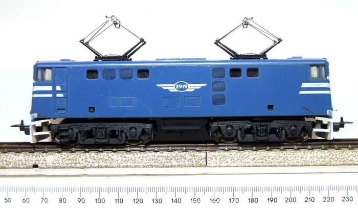 LIMA HO: RARE SAR "Blue Train" E5 Electric Loco with White Decals in Good Un-Boxed condition.(Italy)