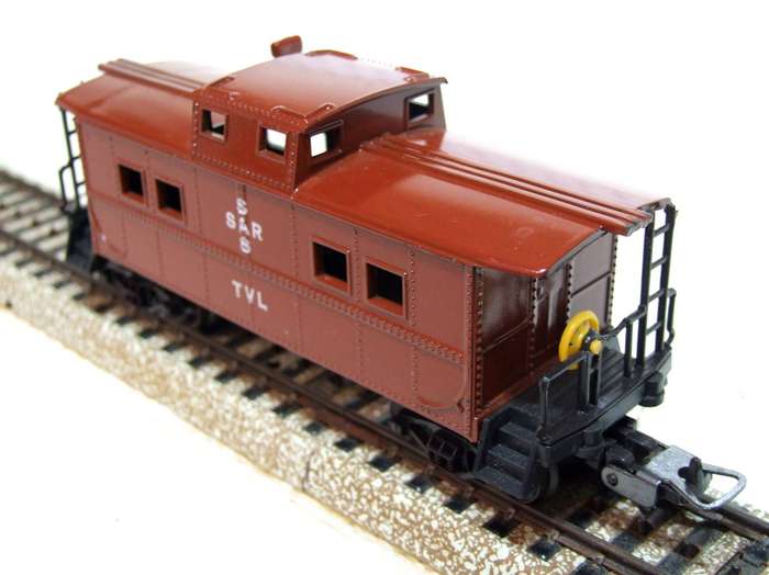 LIFE LIKE HO: SAR/SAS Caboose in very good Un-Boxed Condition.