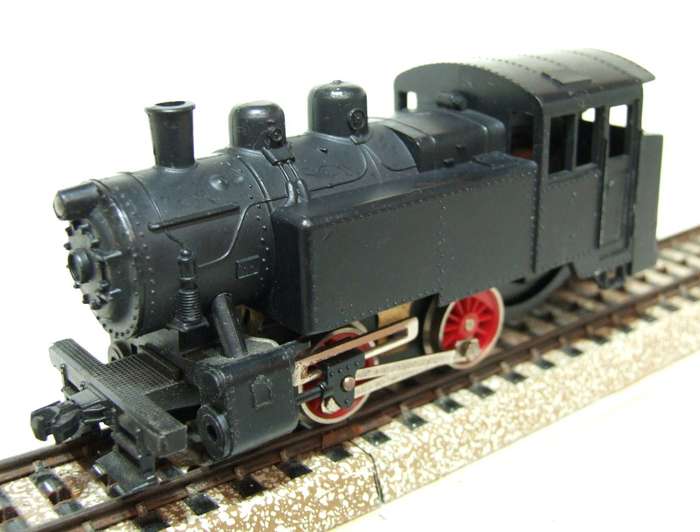 LIMA HO: Unmarked  European Style Tank Locomotive in Fair, Un-boxed and Used Condition(Italy)