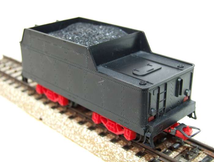 LIMA HO: European Junior Steam Loco Water Tender in Good Un-Boxed, Used condition (Italy)
