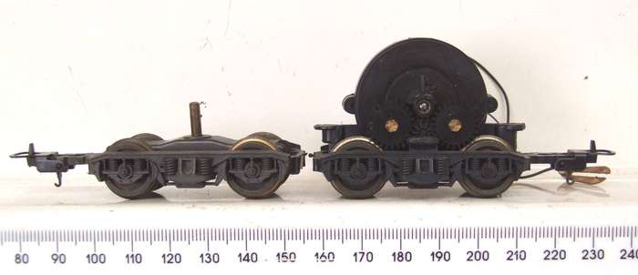 LIMA HO: SAR E5 Loco Power Bogies with Low Gearing Configuration in Good Condition for Parts.(Italy)