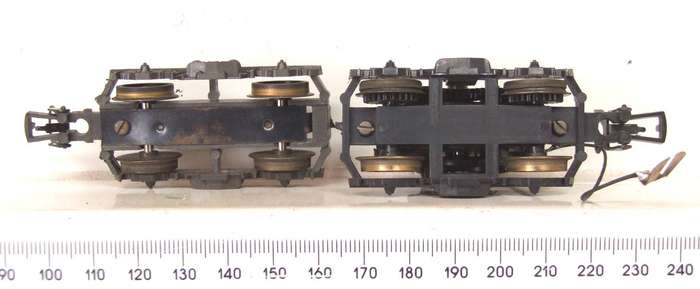 LIMA HO: SAR E5 Loco Power Bogies with Low Gearing Configuration in Good Condition for Parts.(Italy)