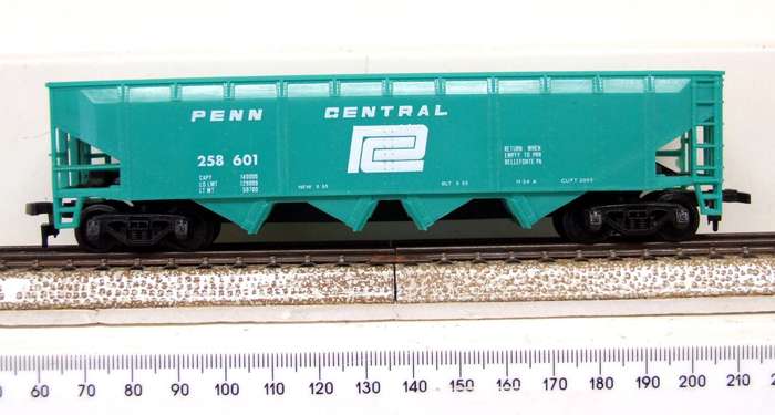 MODEL POWER HO: Four Bay PENN CENTRAL Coal Hopper in Very Good Un-Boxed Condition.