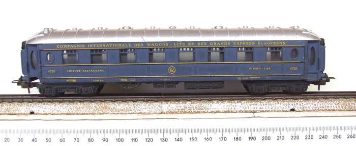 LIMA HO: Grand Express Dining Coach in Fair, used and Un-Boxed condition(Italy)