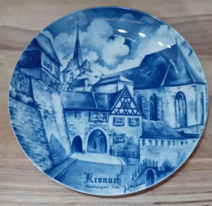 Lindner Kueps Bavaria display plate. Blue and White display plate
