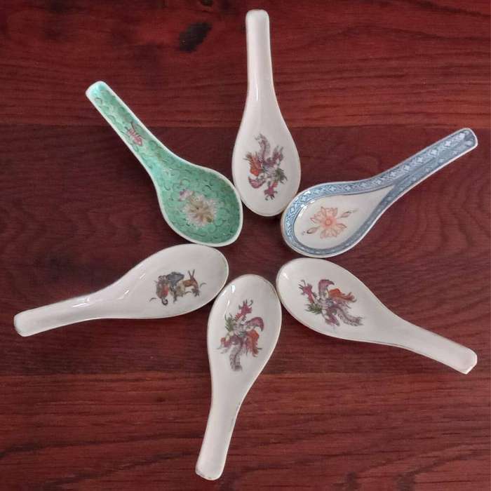 Chinese bowls and spoons. R99 per Set. Green set sold already!