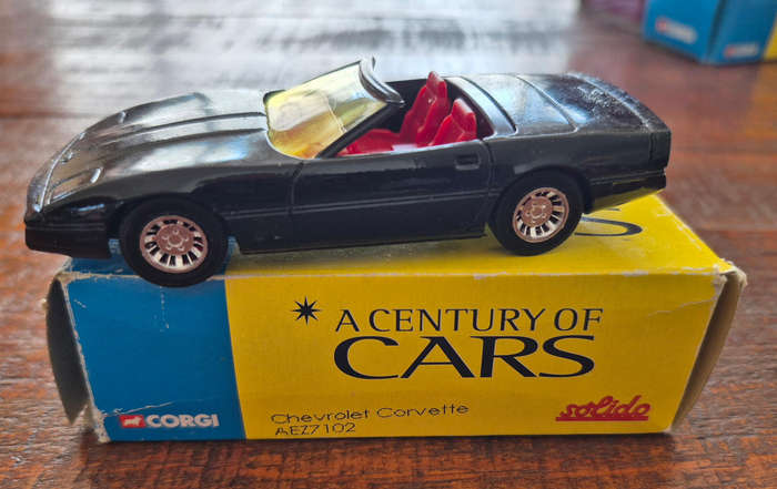 Corgi Solido Century of cars Chevrolet Corvette
