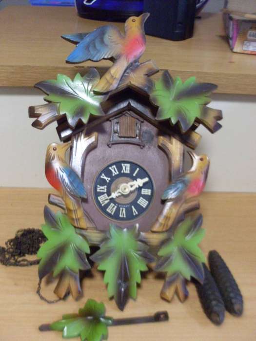 RARE W. GERMAN VINTAGE SCHMECKENBERGER/REGULA  COLOUR WOODEN CUCKOO CLOCK...SEE DESCRIPTION