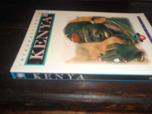 DENNIS LAKIN - INTRODUCTION  TO KENYA 1992 guide book