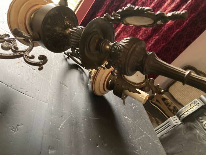 LARGE ANTIQUE ORNATE CHANDELIER