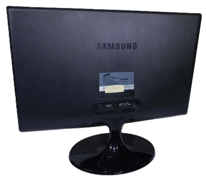 Desktop PC - Pentium Dual-Core E5300 @ 2.6GHz  4GB DDR2  500GB HDD, 19.5" Monitor Keyboard,MouseWIFI