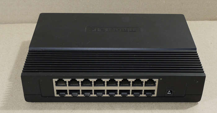 TP-Link TL-SF1016D 16-Port 10/100Mbps Desktop Switch