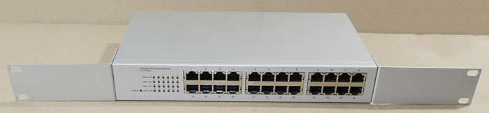 ZyXEL ES-124P 24-Port Desktop Ethernet Switch Specifications