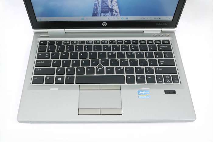 HP EliteBook 2527p Laptop -  i7 3520 @ 2.90GHz, 8GB RAM, 500GB HDD