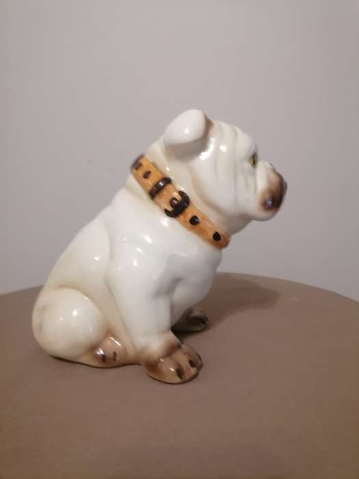 Porcelain English Bull Dogs - Large 23 CM H - 39 CM L ( NEAR MINT) - Small 18 CM H - 18 CM L (VG+)