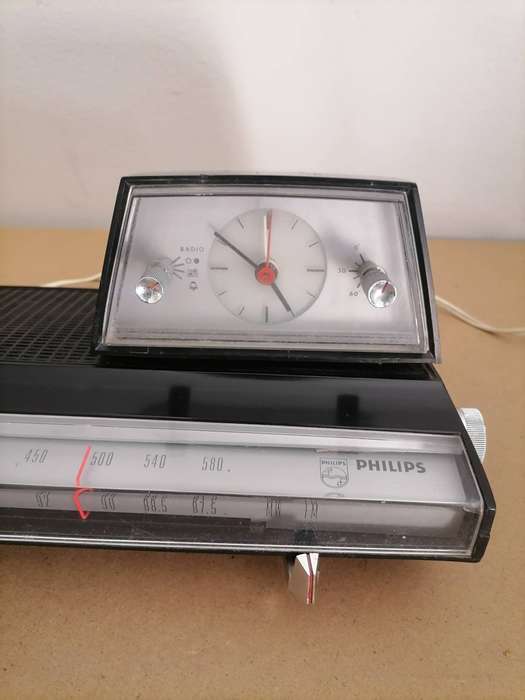 1960's Philips 22 RS 274-42R Vintage Radio / Alarm - 100 % WORKING