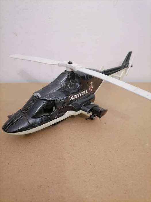 ERTL AIRWOLF 1984 Vintage Toy Helicopter Super Rare Collectable 1/48 - 36 CM L - WING SPAN 30 CM