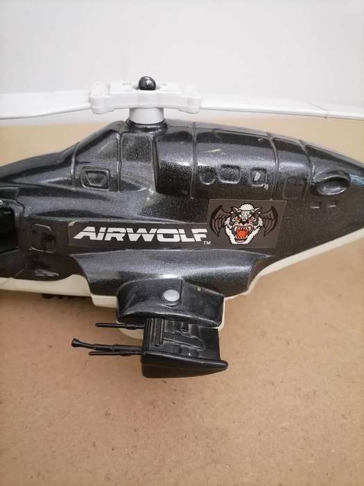 ERTL AIRWOLF 1984 Vintage Toy Helicopter Super Rare Collectable 1/48 - 36 CM L - WING SPAN 30 CM