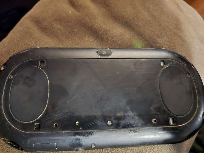 PS Vita 2000 Console - with 128gb Memory Card (D20)