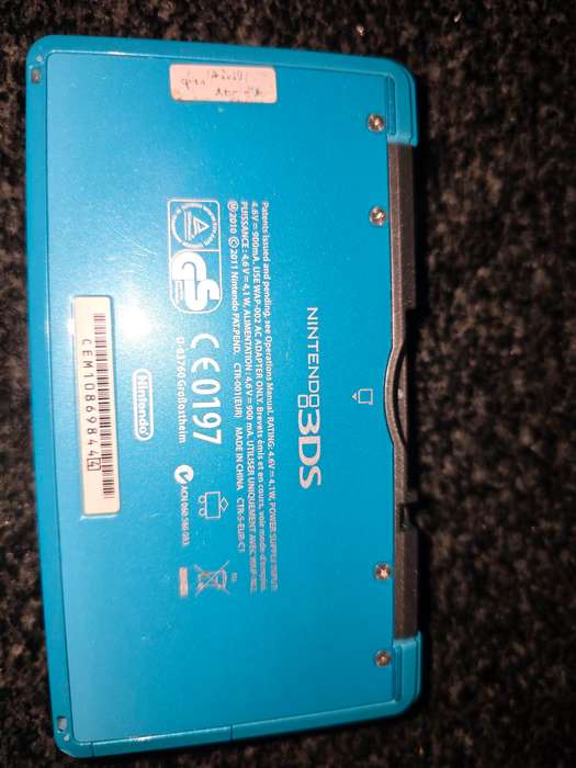 Nintendo 3DS Console - Good Condition with charger