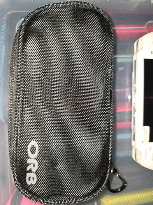 Sony PSP 3000 console- in white - needs new screen and battery