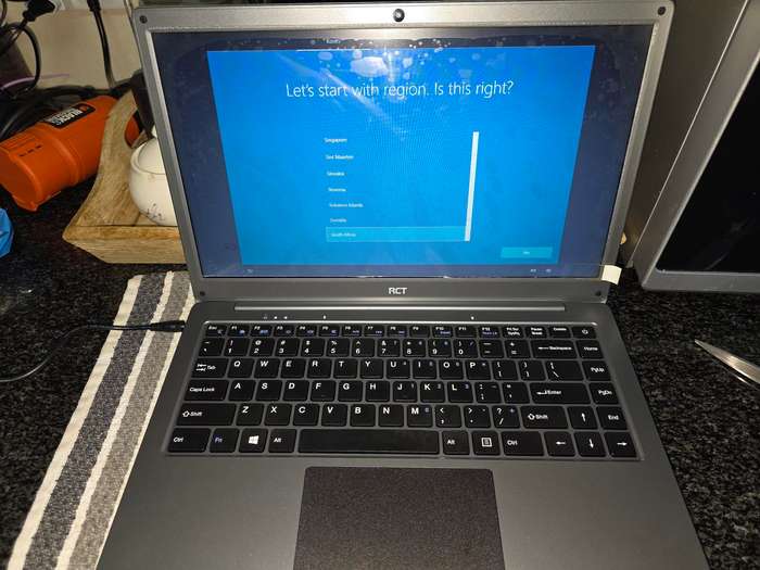 RCT Laptop 14" RCT ZEA CW14Q1-A - brand new but box opened and switched on
