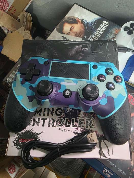 Gaming Controller - PS4 Replacement in Camouflage Blue