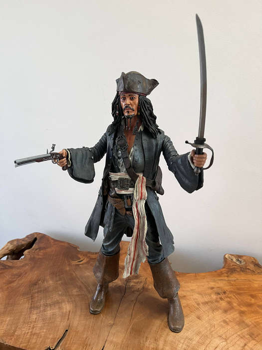Pirates of The Caribbean: Dead Man's Chest Jack Sparrow Collectable Figure