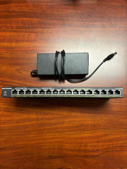 Netgear 300 Series SOHO Switch GS316P