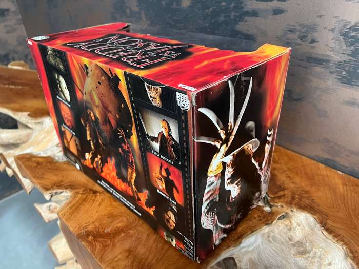 Freddy vs. Jason - Deluxe Boxed Figure Set