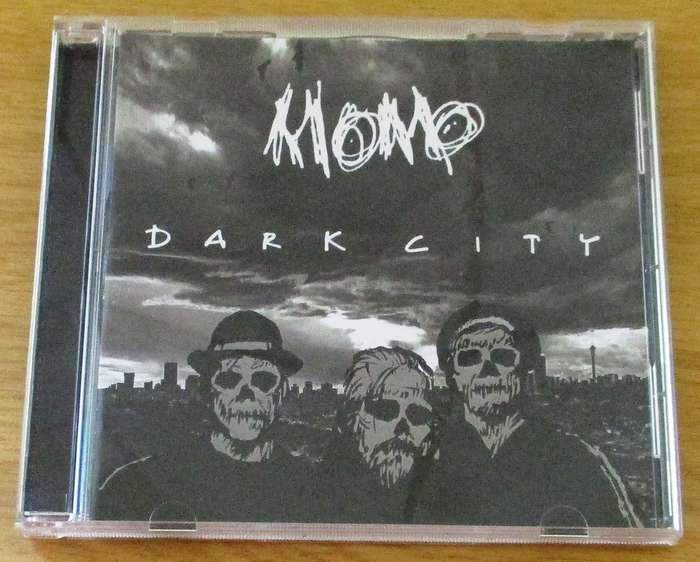 MOMO Dark City CD [Gx17]