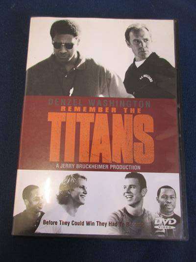 REMEMBER THE TITANS DVD Denzel Washington [BBOX 9] Region 2