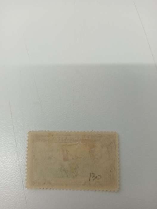 JAMAICA-KGVI RARE RARE      R15 600.00     1st one I have dealt with " REPAIRED CHIMNEY " SG130a