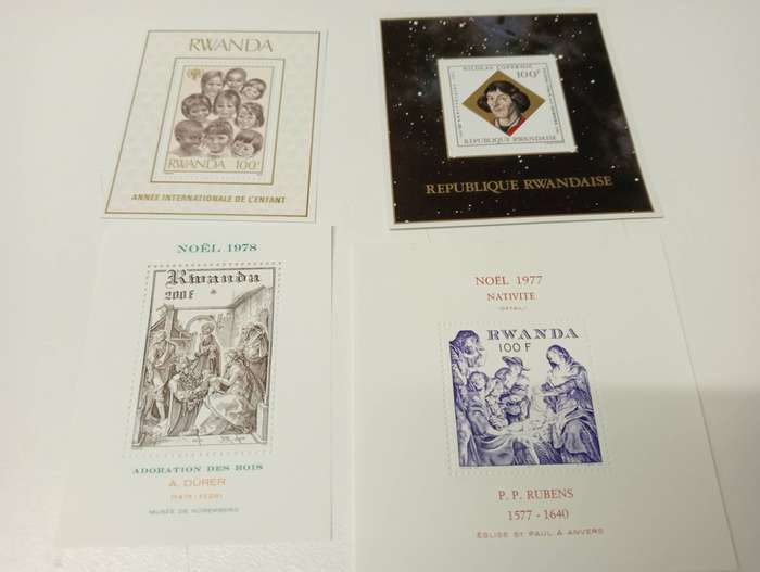 RWANDA-SCARCE MINI SHEETS umm-fill some difficult gaps