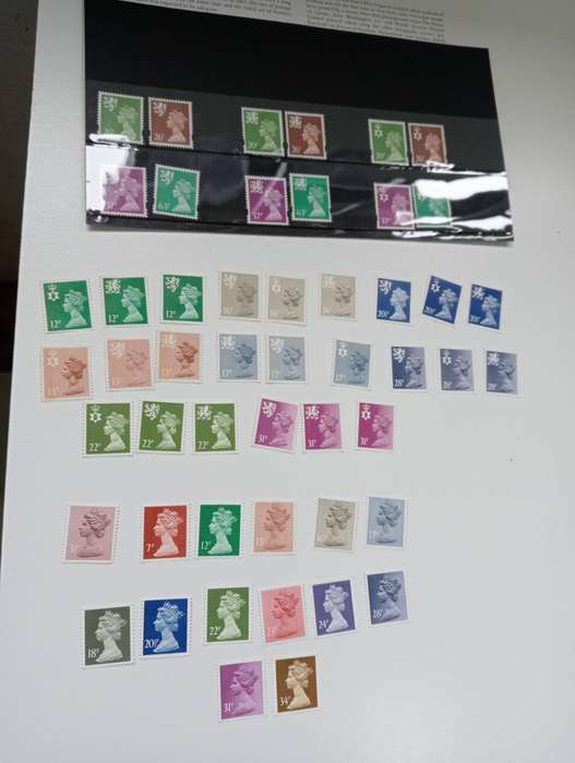 GB-SCARCE QEII MACHIN COLLECTION PHOSPHORS ETC ALL UMM