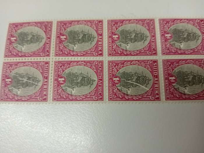 UNION-WELL COLLECTED PANE UMM SHOWING LOVELY FOLDING AFFECTING MANY STAMPS !!
