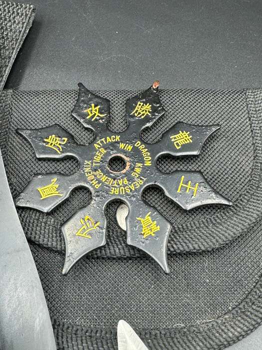 Smith and Wesson Throwing Knives