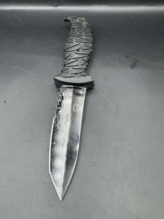 CRKT Ultima 2125KV  out of production.