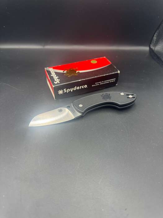 Pingo Lightweight Black C163BK knife