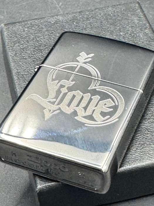 Zippo Love