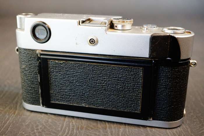 Yashica YF Nicca 35mm Rangefinder Film Camera with Yashinon 5cm F1.8 Lens **Great Condition**