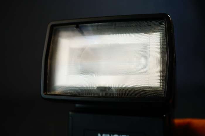 Minolta Maxxum 4000AF Flash with Diffuser for Minolta Cameras  **Good Condition**