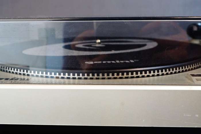 Gemini XL120 Belt Drive Turntable with Dustcover **Great Condition**