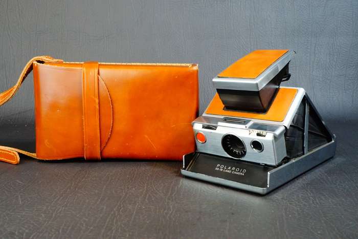 Polaroid SX-70 Land Camera Instant Film Camera with Leather Carry Case **Great Condition**
